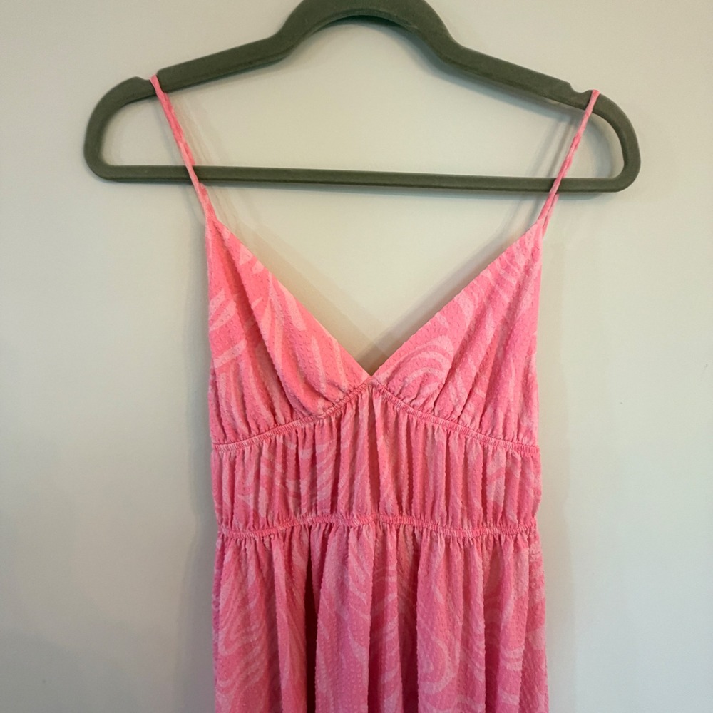 HM Maxi Dress Womens XS Pink Swirl Textured Flowy Barbiecore Summer Vacation - Picture 2 of 9